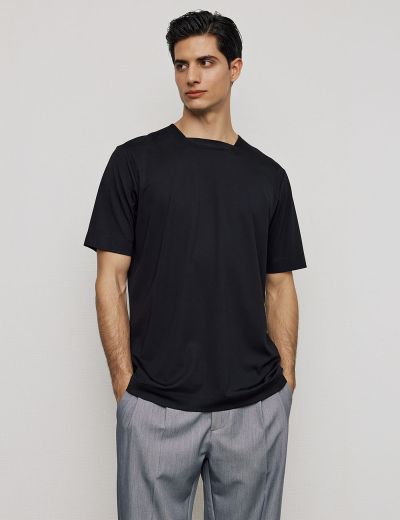 Μαύρη σατέν μπλούζα με τετράγωνη λαιμόκοψη